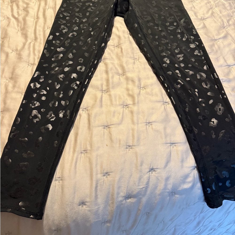 Terez Black and Gray Abstract Leggings